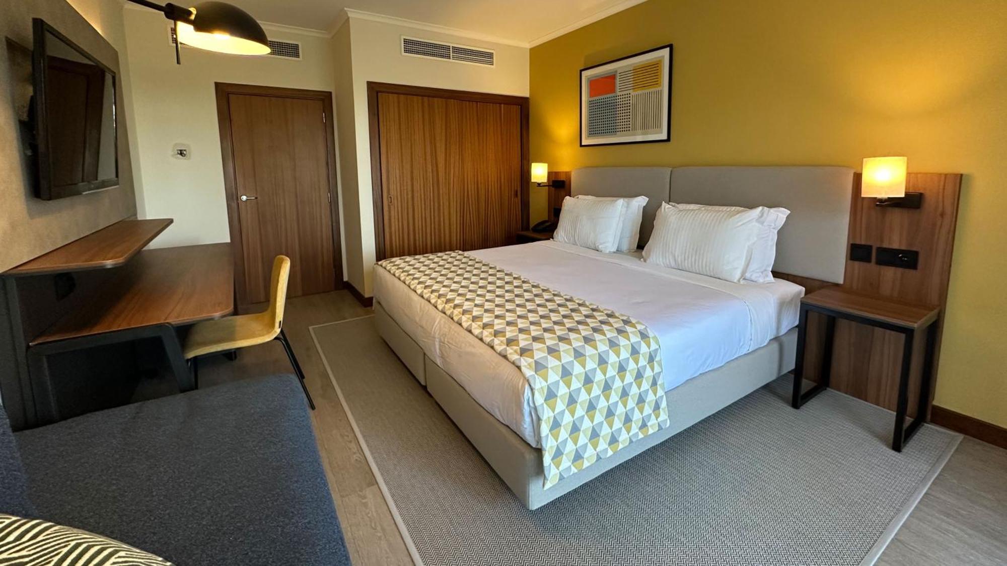 Holiday Inn Algarve Albufeira By Ihg מראה חיצוני תמונה