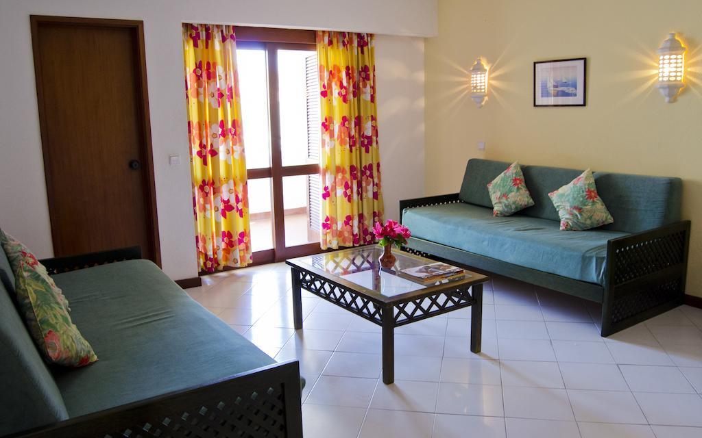 Holiday Inn Algarve Albufeira By Ihg מראה חיצוני תמונה