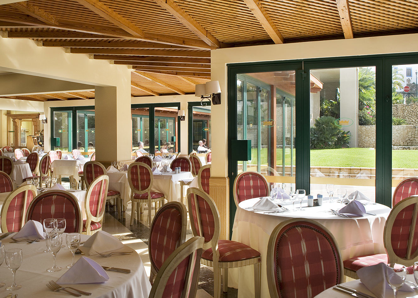 Holiday Inn Algarve Albufeira By Ihg מראה חיצוני תמונה